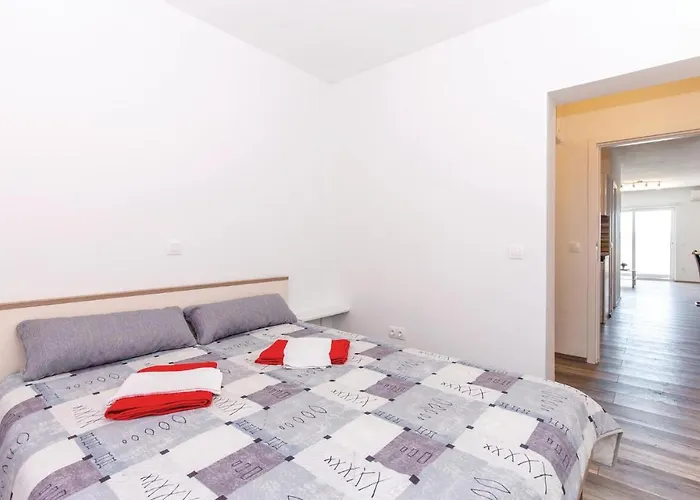Apartment 1 Bedroom Cozy In Crikvenica